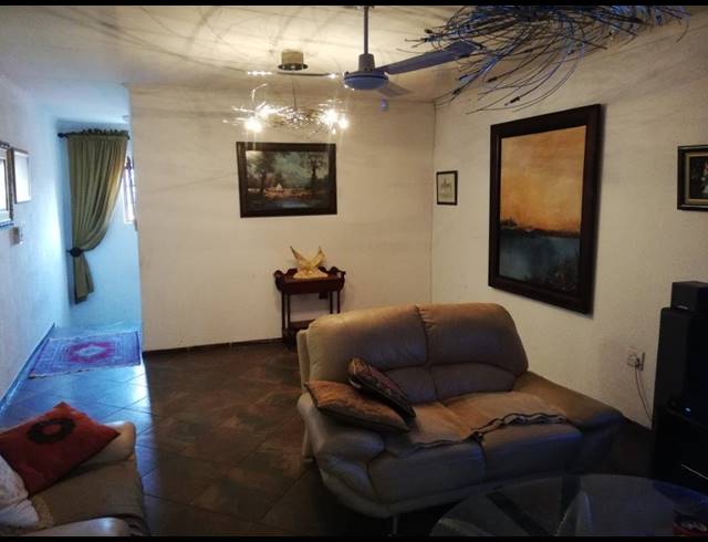 4 BEDROOM DUPLEX TO LET IN AZALEA PARK